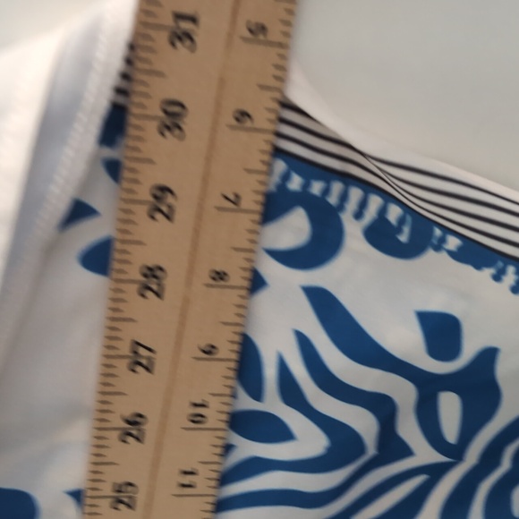 Blue and White Patterned Kimono - Picture 9 of 9